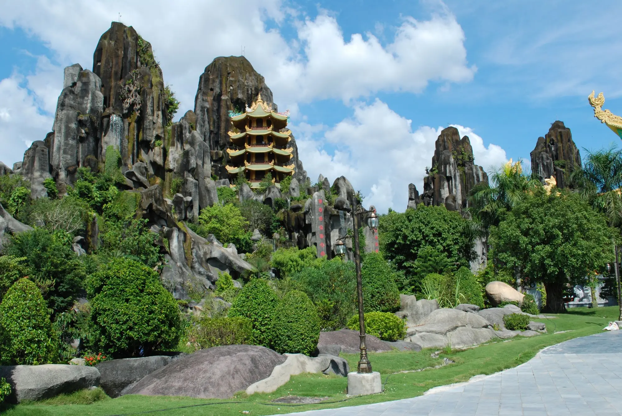 Tour Ngũ Hành Sơn – Hội An Buổi Chiều