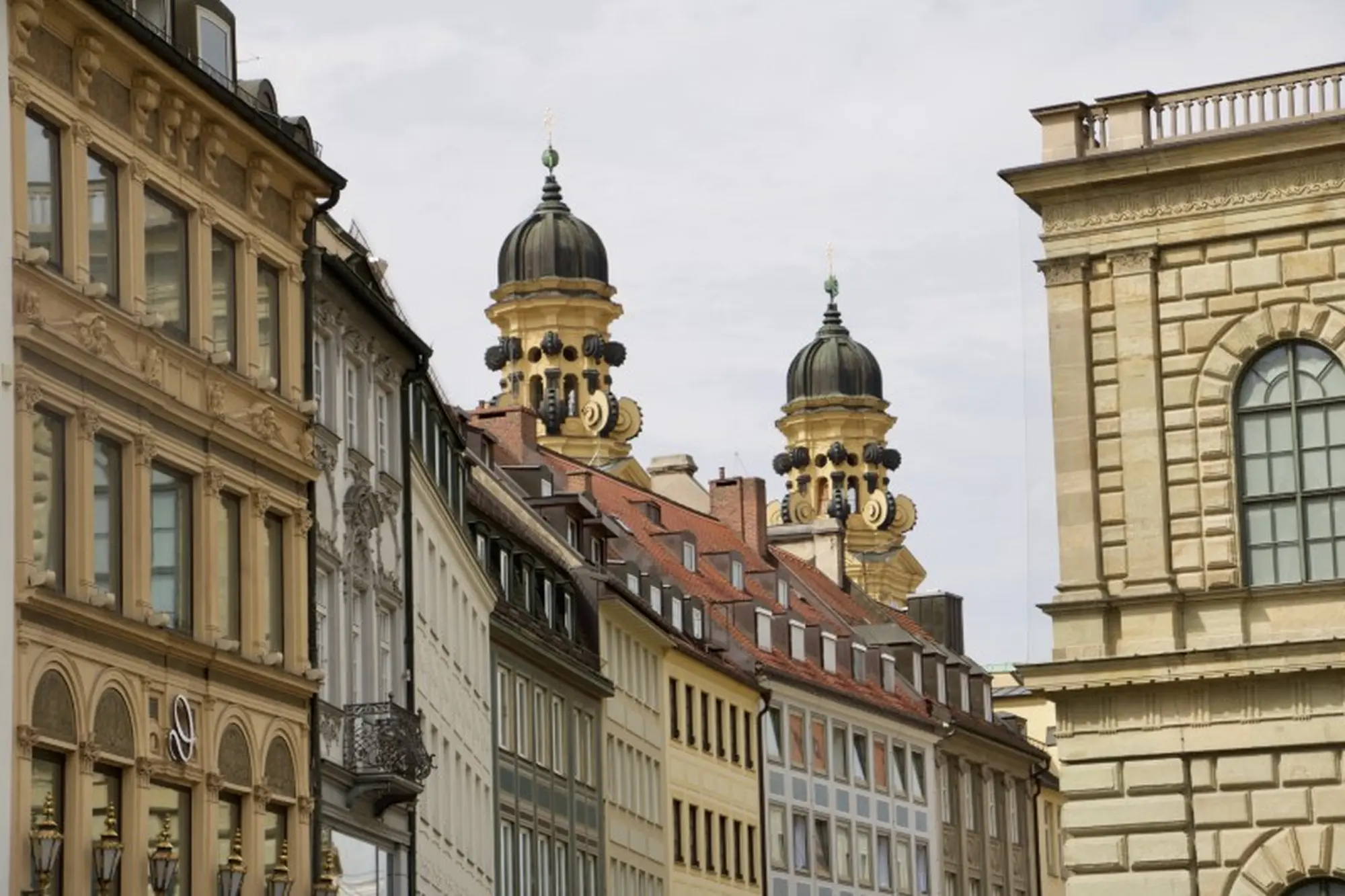 munich-F8EQH9D-Custom.jpg