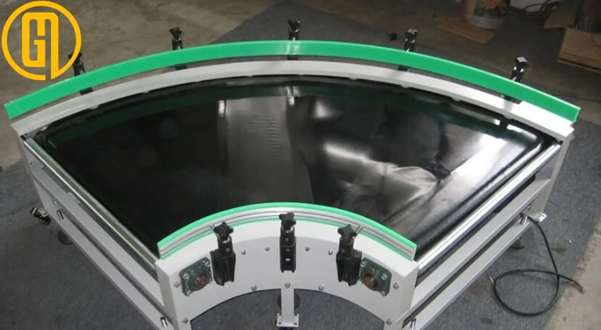 Băng tải PVC góc cong 45 độ