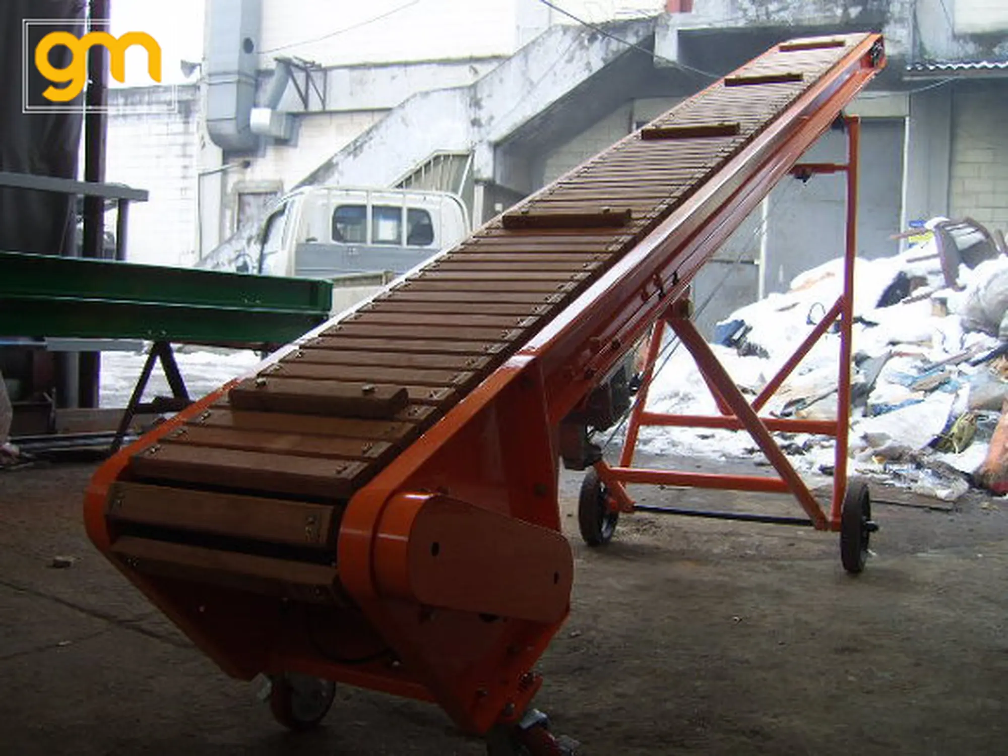 băng tải xích gỗ