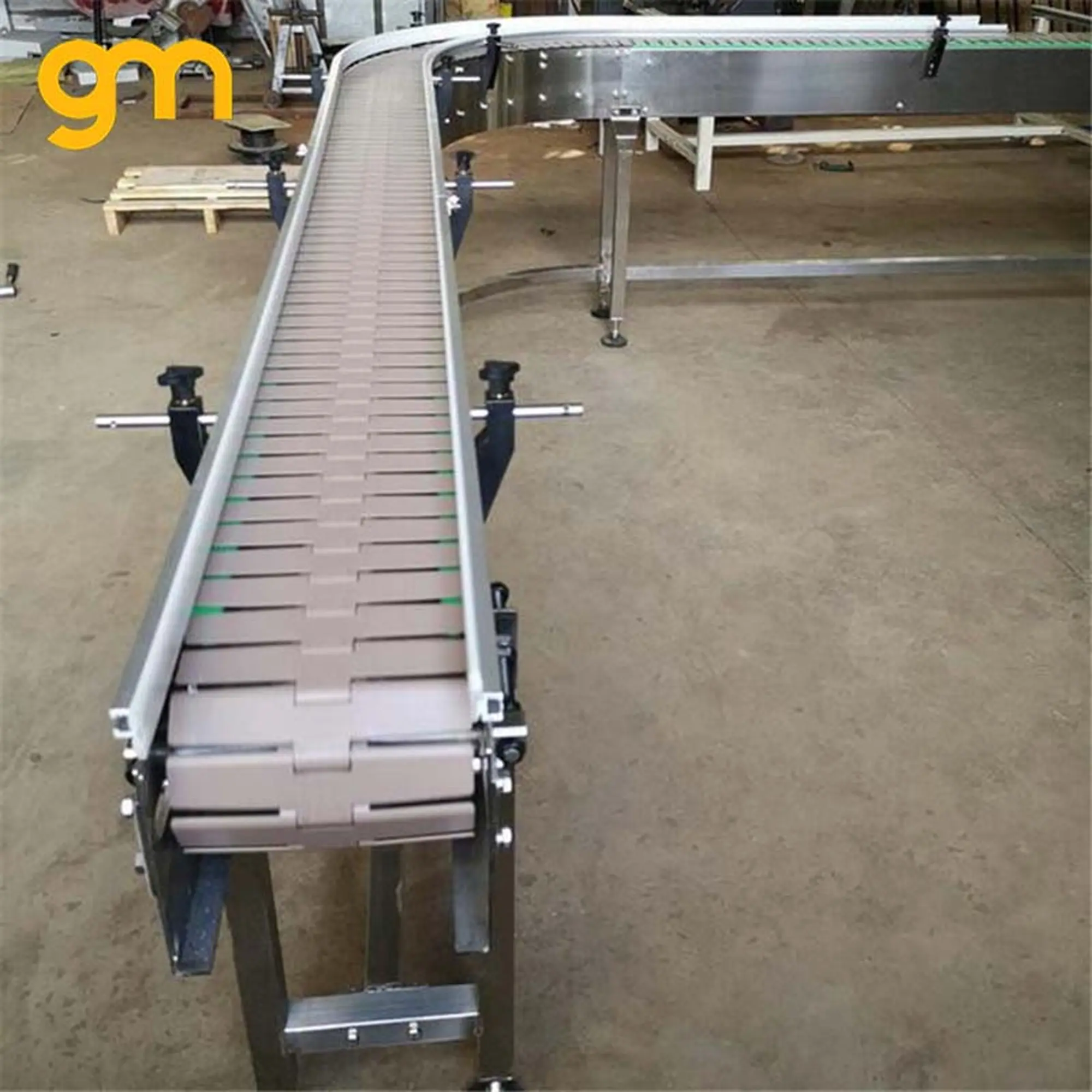 băng tải xích nhựa