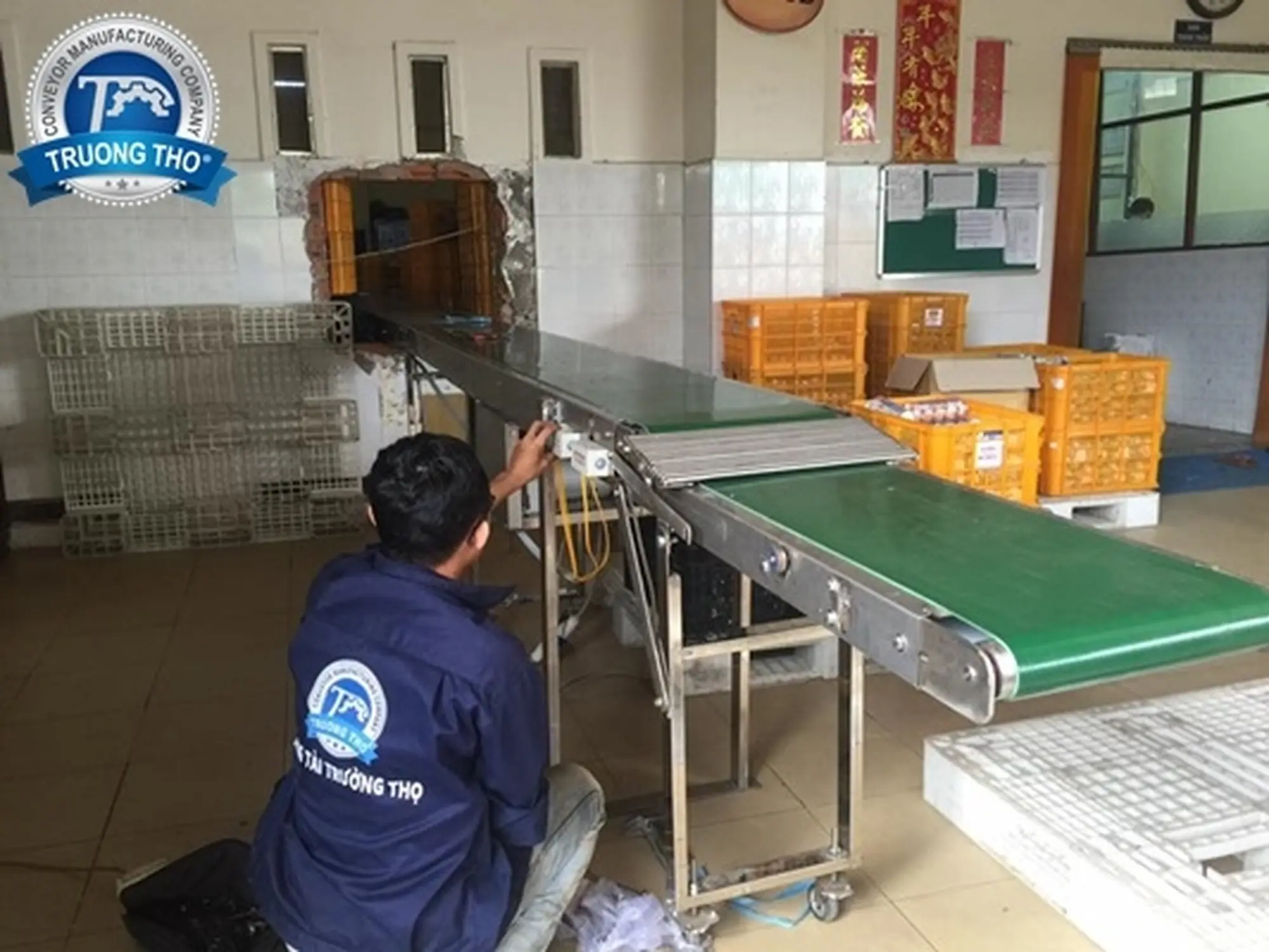 Băng chuyền pvc tải khay trứng