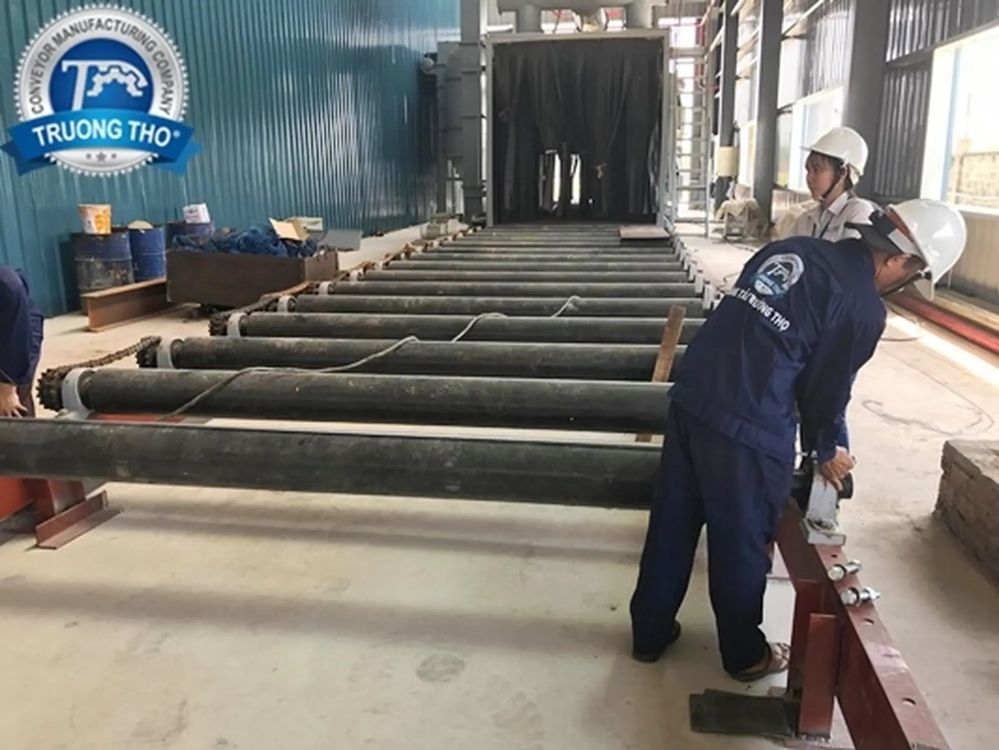 Băng tải con lăn phi 220
