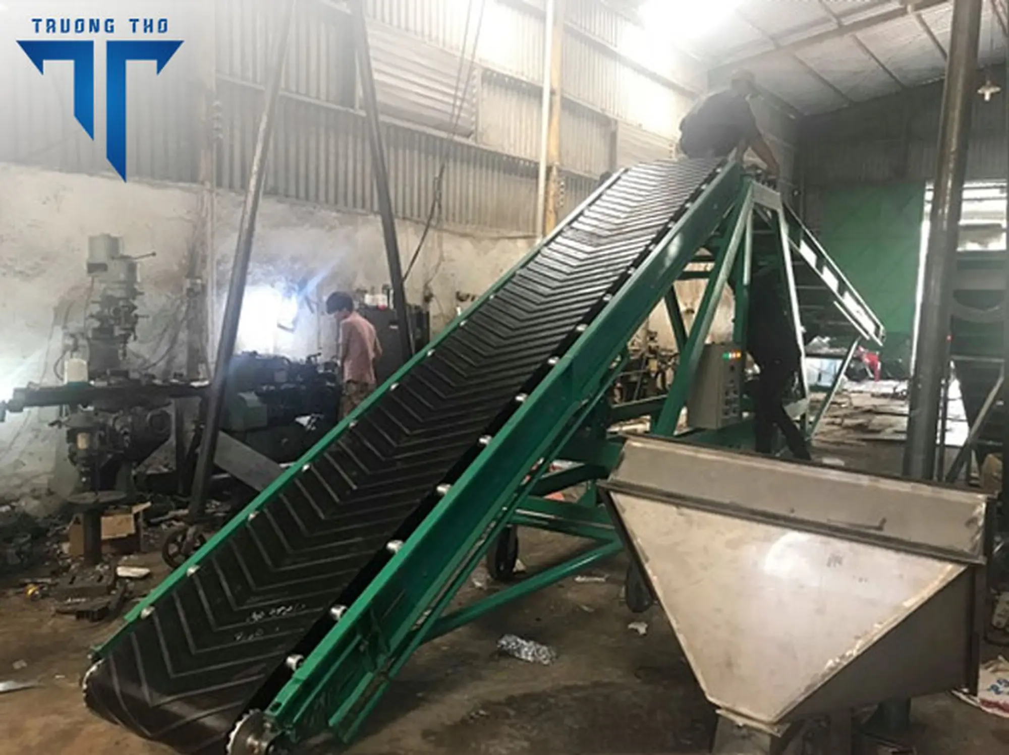 Băng tải cánh bướm